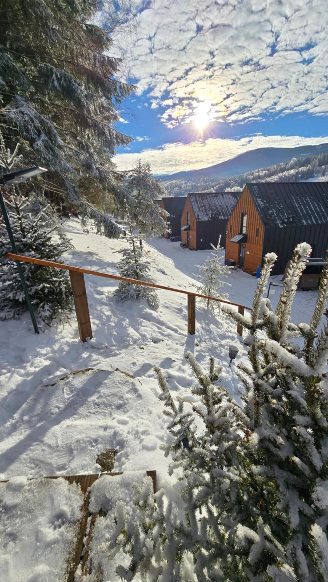 Osada Za Gorami Za Lasami - Domki Z Widokiem Na Snieznik Stronie Śląskie Esterno foto
